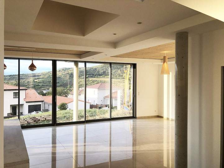 Expert en peinture intérieur Auvergne